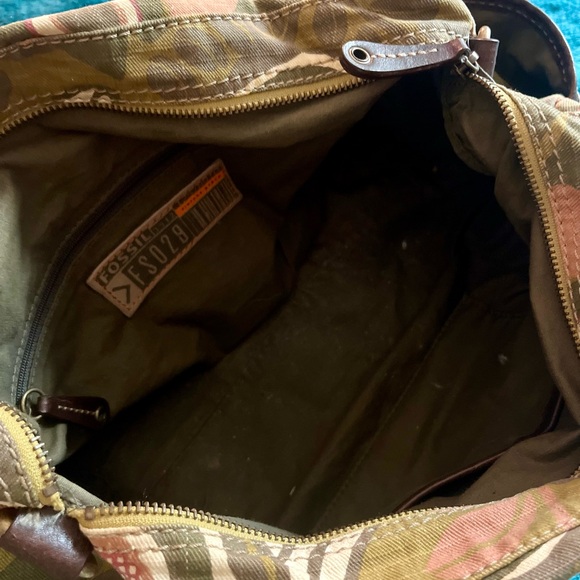 Fossil Camouflage Floral Tote Bag - Picture 8 of 12